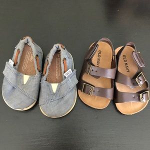 2 pair toddler shoes size 3
